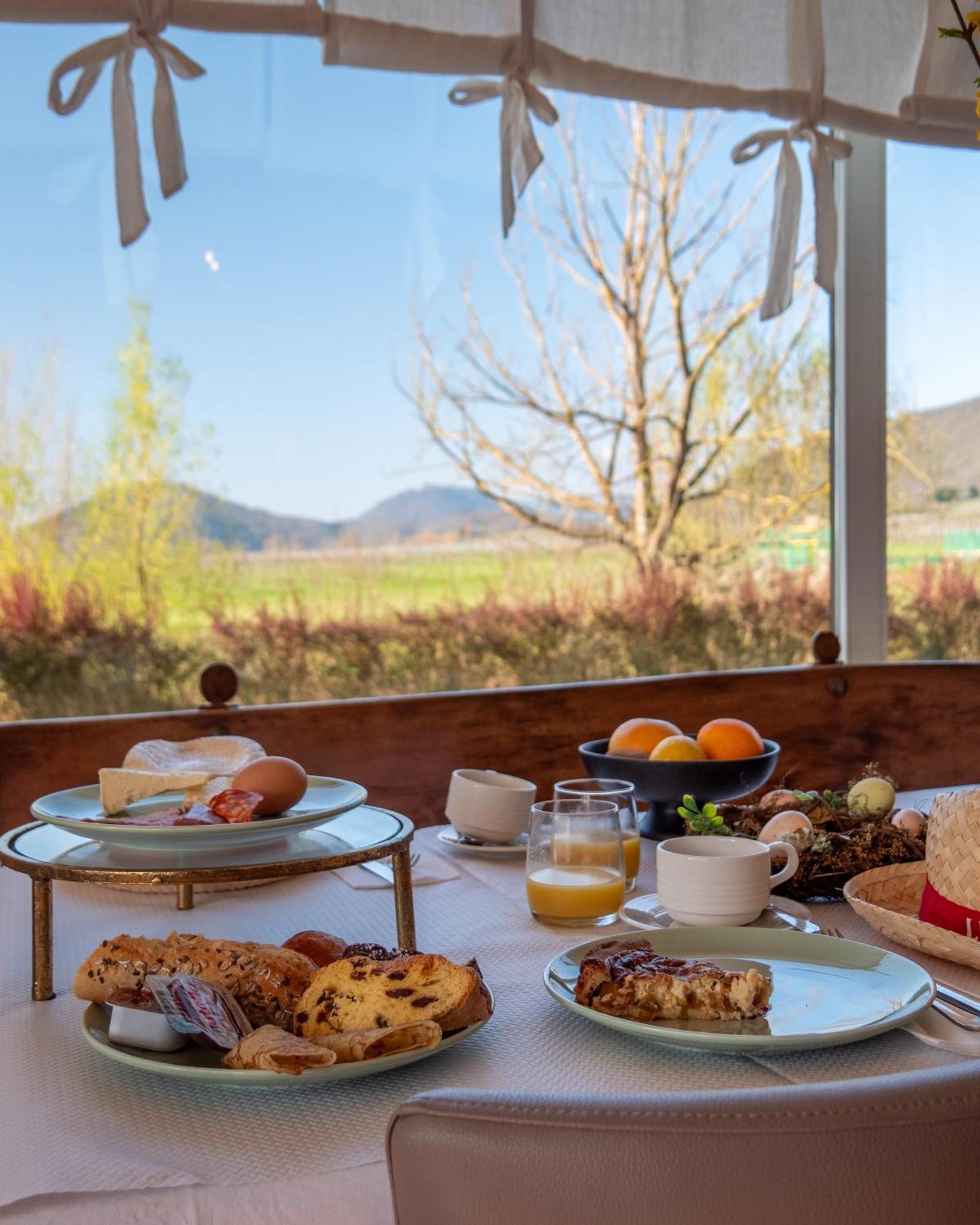 Hotel Restaurant Verger Des Chateaux, Route Des Vins Haut-Koenigsbourg Dieffenthal Buitenkant foto
