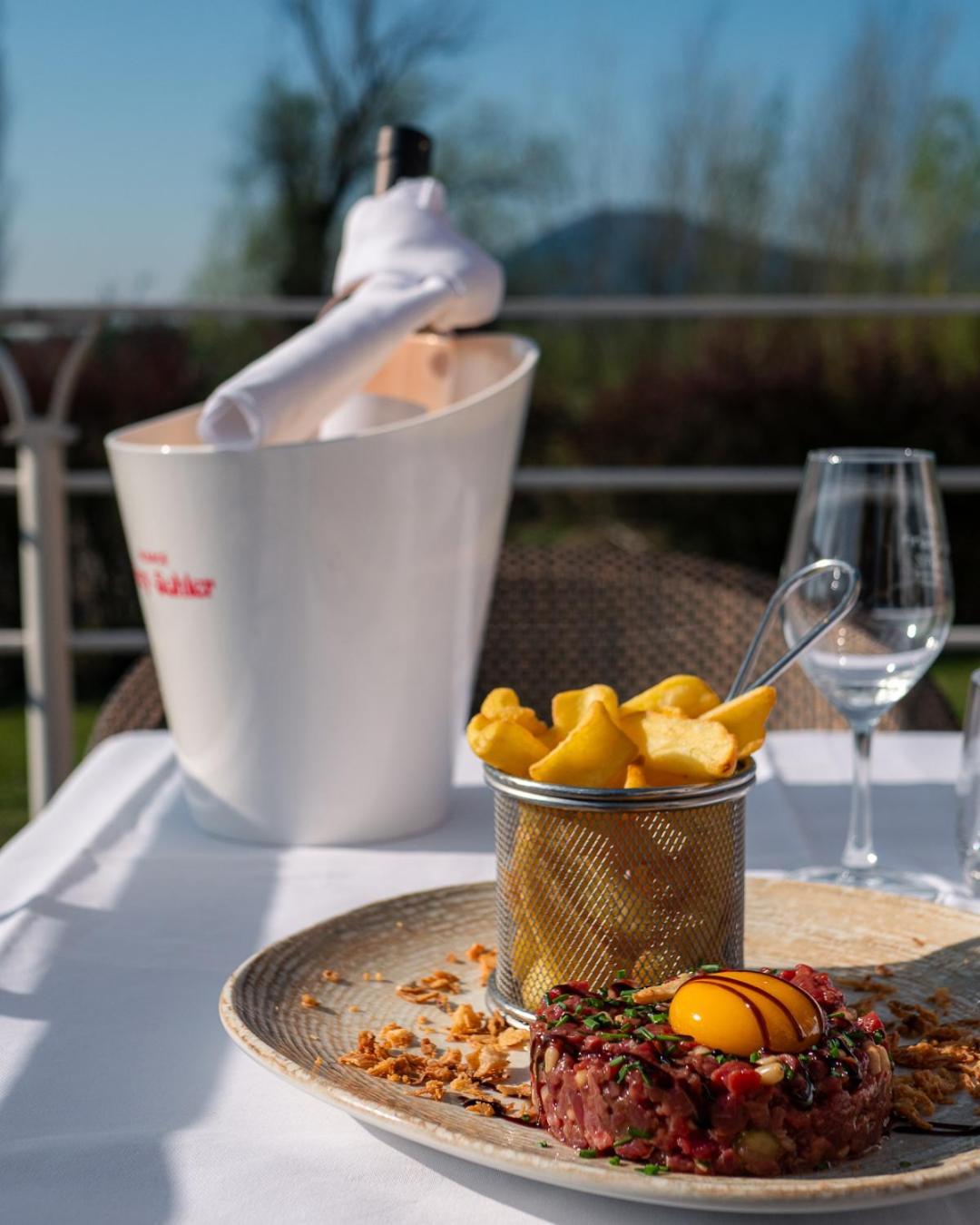 Hotel Restaurant Verger Des Chateaux, Route Des Vins Haut-Koenigsbourg Dieffenthal Buitenkant foto